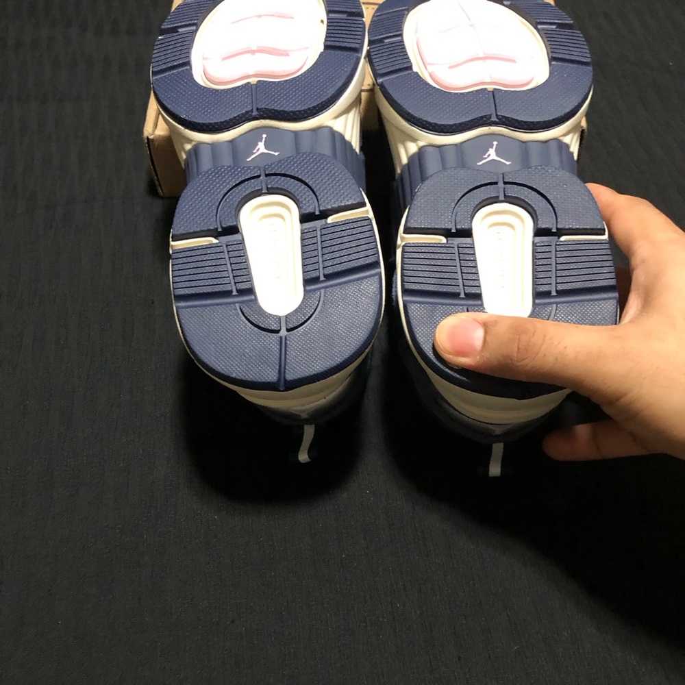Nike Jordan Trunner O/S Midnight Navy Youth Size 4.5 - II6531-400 NWOT no box - Picture 5 of 5